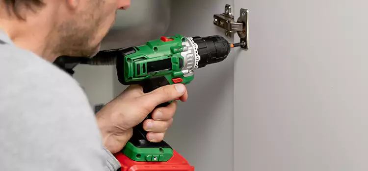 Commercial Door Hinge Repair Edgewater