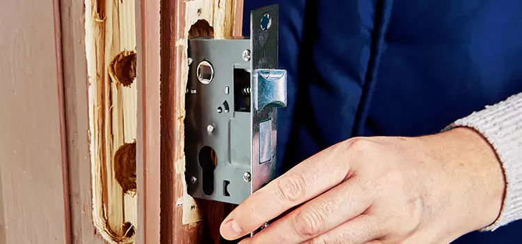 Garage Door Lock Replacement Edgewater